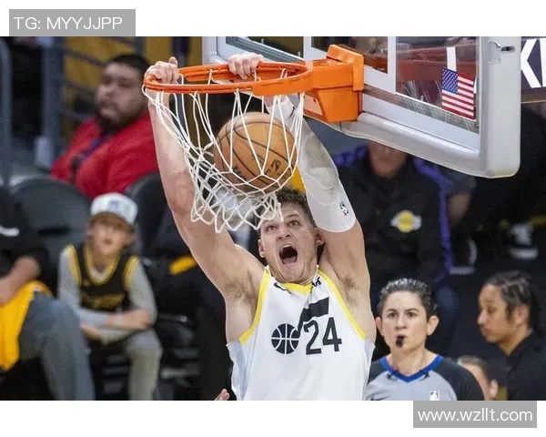 爵士末节狂轰一波31-7,最后8秒开拓者仅领先爵士3分 爵士末节狂轰一波31-7,最后8秒开拓者仅领先爵士3分