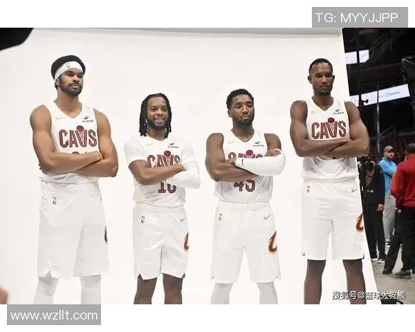 老将代替全明星，火箭新首发太强劲！2数据顶尖，乌度卡左右为难