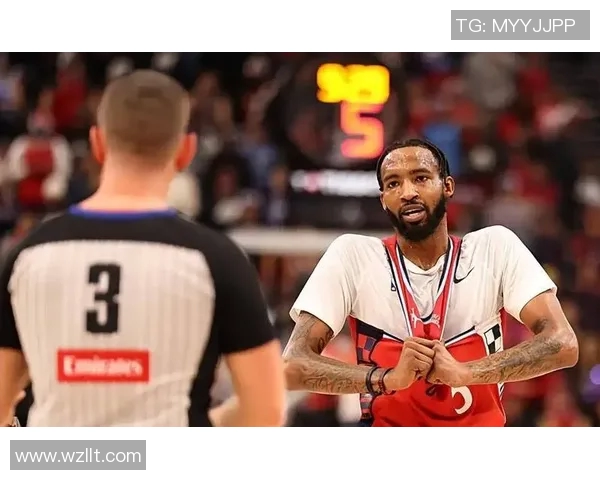 Shams：德里克·琼斯右膝内侧副韧带二级扭伤，6周后复查